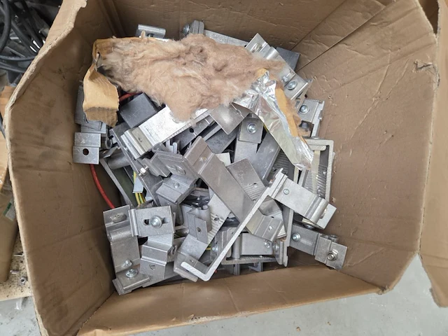 1 lot div bevestigingsmaterialen - afbeelding 18 van  20