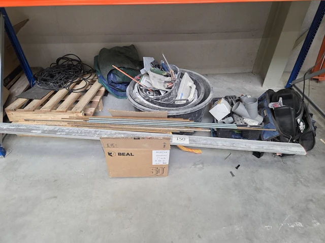 1 lot div bouwmaterialen - afbeelding 1 van  5