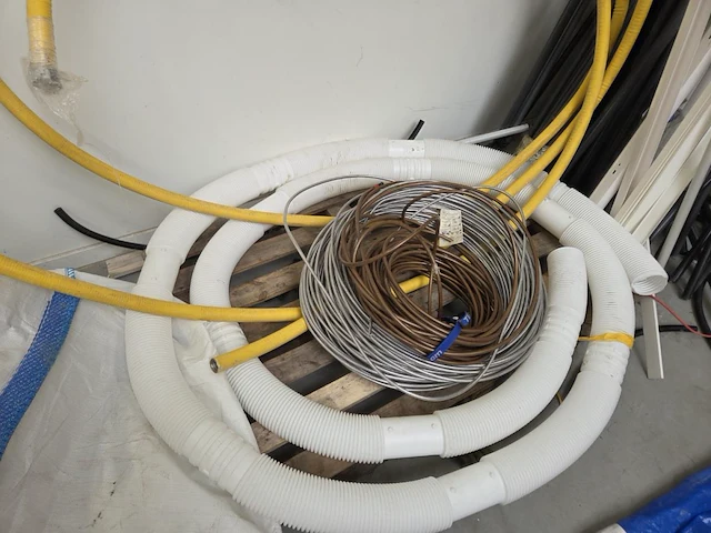 1 lot div buizen, ventilatieschachten en flexibels - afbeelding 11 van  17