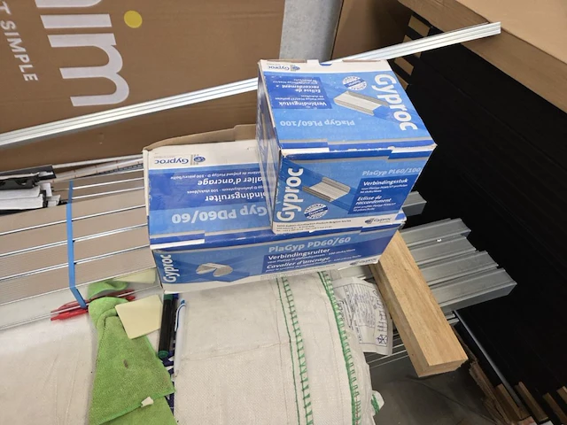 1 lot div gyproc profielen - afbeelding 4 van  5
