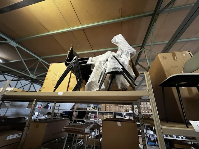 1 lot div stoelen + krukken - afbeelding 2 van  8