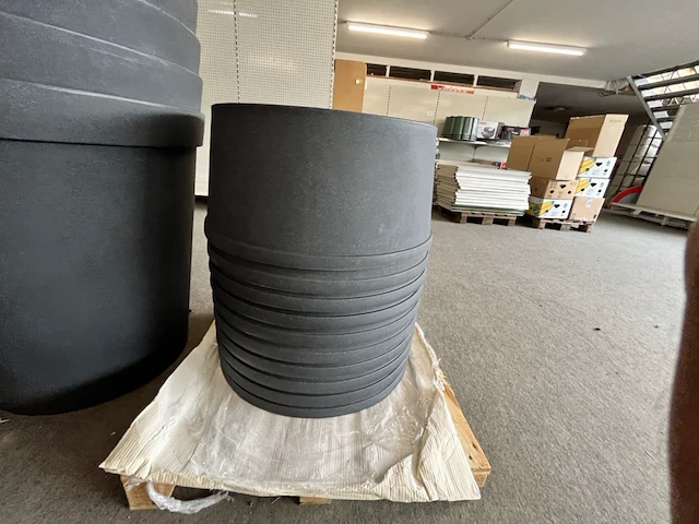 1 lot grote kunststof plantenbakken - afbeelding 2 van  4