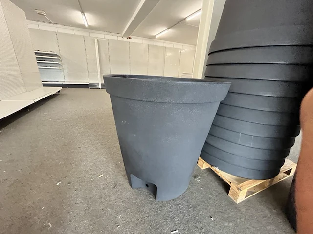 1 lot grote kunststof plantenbakken - afbeelding 3 van  4