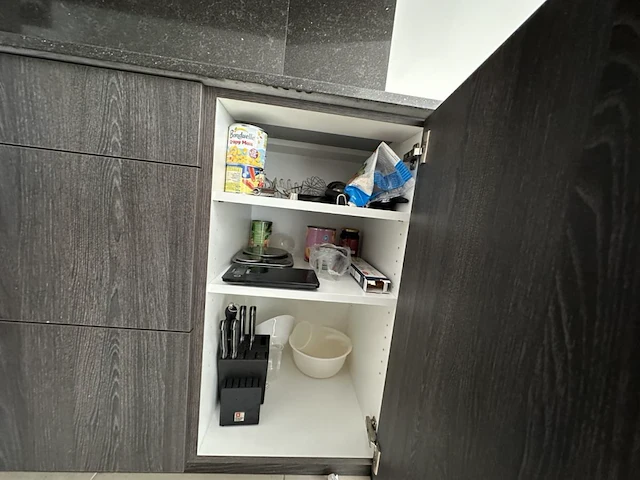 1 lot : inboedel appartement - afbeelding 11 van  35