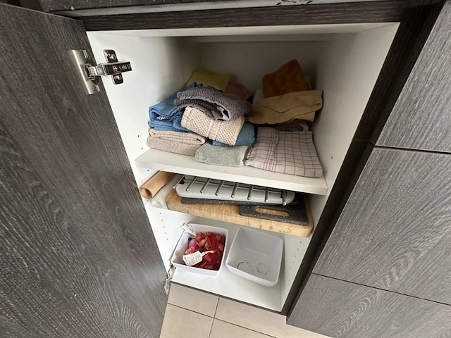 1 lot : inboedel appartement - afbeelding 14 van  35