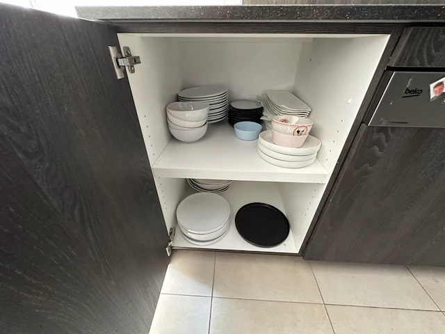 1 lot : inboedel appartement - afbeelding 19 van  35