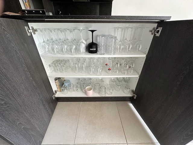 1 lot : inboedel appartement - afbeelding 20 van  35
