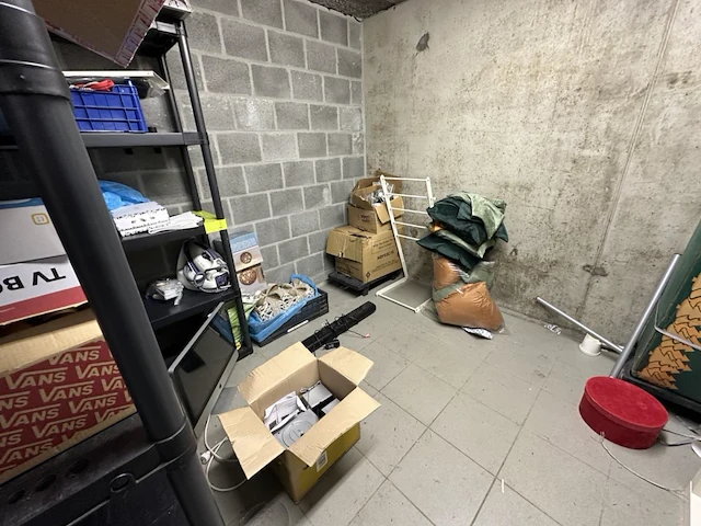 1 lot : inboedel appartement - afbeelding 35 van  35