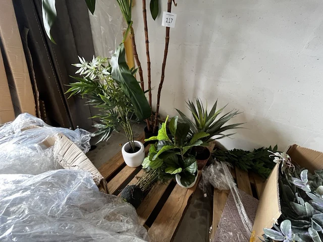 1 lot kunstplanten - afbeelding 2 van  4