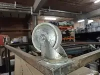 1 lot metalen werktafels - afbeelding 3 van  5