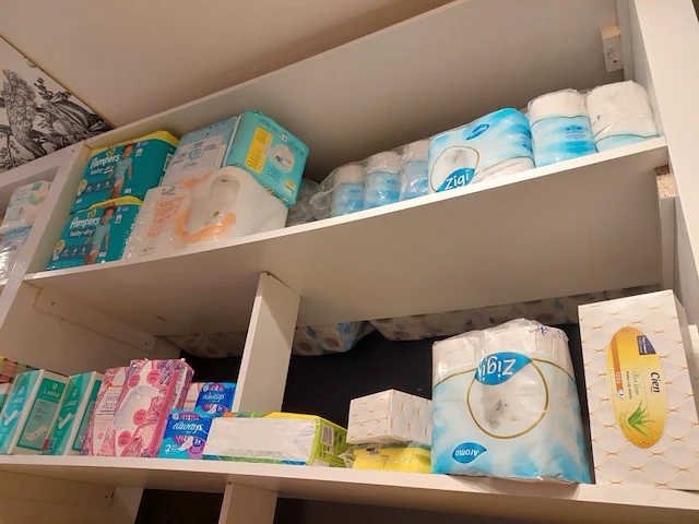 1 lot schoonmaakmiddelen + verzorgingsproducten - afbeelding 5 van  8