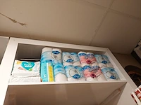 1 lot schoonmaakmiddelen + verzorgingsproducten - afbeelding 6 van  8
