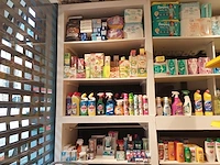 1 lot schoonmaakmiddelen + verzorgingsproducten - afbeelding 7 van  8