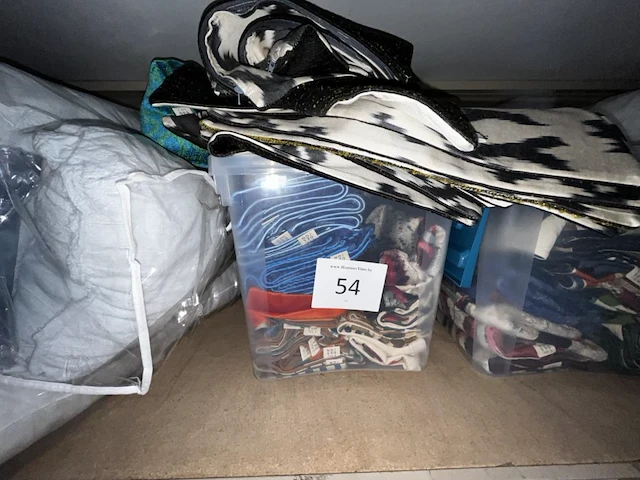 1 lot sierkussens + hoezen, gordijnen, tapijten - afbeelding 3 van  8