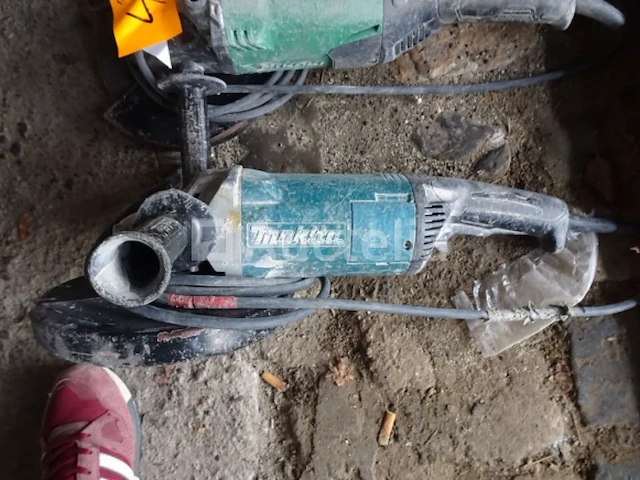 1 makita molen, 1 hikoki molen, smv schaafmachine - afbeelding 1 van  5