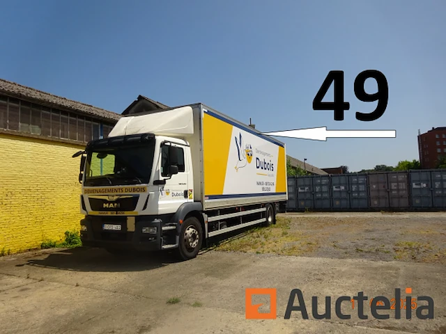 1 man vrachtwagen immat. 1gyg462, 1e inschrijving 02/06/2016, chassis 343950, 2 kentekenboekjes (thuis en voertuig), 1 identificatierapport. waarschuwing, voertuig niet getest vanwege batterijstoring, startte niet tijdens de expertise. een bezoek aan dit voertuig is aan te bevelen. - afbeelding 10 van  31