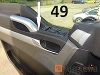 1 man vrachtwagen immat. 1gyg462, 1e inschrijving 02/06/2016, chassis 343950, 2 kentekenboekjes (thuis en voertuig), 1 identificatierapport. waarschuwing, voertuig niet getest vanwege batterijstoring, startte niet tijdens de expertise. een bezoek aan dit voertuig is aan te bevelen. - afbeelding 15 van  31