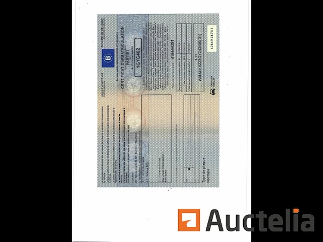 1 man vrachtwagen immat. 1gyg462, 1e inschrijving 02/06/2016, chassis 343950, 2 kentekenboekjes (thuis en voertuig), 1 identificatierapport. waarschuwing, voertuig niet getest vanwege batterijstoring, startte niet tijdens de expertise. een bezoek aan dit voertuig is aan te bevelen. - afbeelding 21 van  31