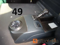 1 man vrachtwagen immat. 1gyg462, 1e inschrijving 02/06/2016, chassis 343950, 2 kentekenboekjes (thuis en voertuig), 1 identificatierapport. waarschuwing, voertuig niet getest vanwege batterijstoring, startte niet tijdens de expertise. een bezoek aan dit voertuig is aan te bevelen. - afbeelding 31 van  31