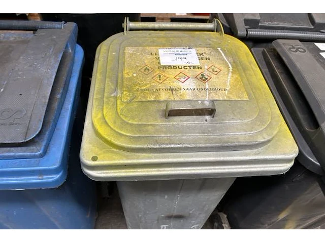 1 metalen afvalcontainer - afbeelding 2 van  3