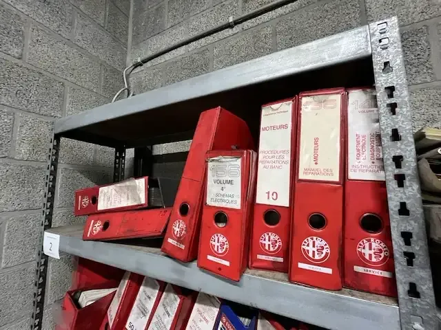 1 metalen rek met inhoud - afbeelding 2 van  5