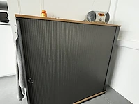 1 metalen rolluikkast met inhoud - afbeelding 2 van  3