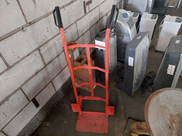 1 metalen steekkar - afbeelding 1 van  3