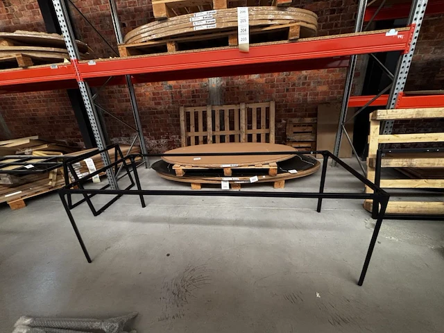 1 metalen tafelonderstel felix - 240cm - afbeelding 1 van  4