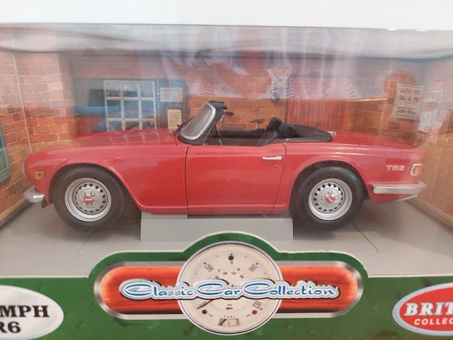 1 modelwagen britains collectibles triumph tr6 - afbeelding 2 van  5