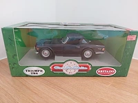 1 modelwagen britains collectibles triumph tr6
