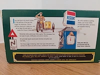 1 modelwagen corgi classic models triumph - afbeelding 4 van  4