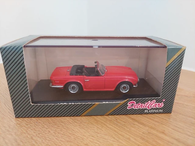 1 modelwagen detailcars platinum triumph tr6 - afbeelding 1 van  4