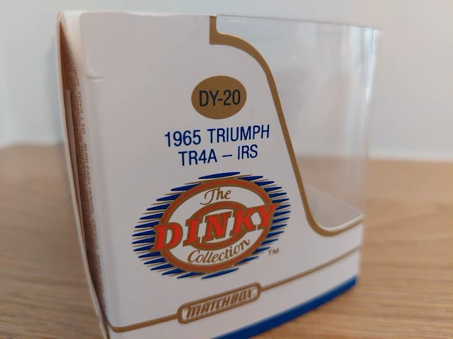 1 modelwagen dinky toys triumph tr4a irs, 1965 - afbeelding 6 van  7