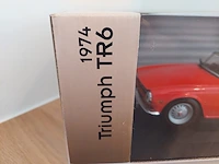 1 modelwagen grandes marques triumph tr6, 1974 - afbeelding 4 van  6