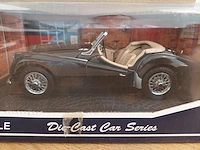 1 modelwagen kyosho triumph - afbeelding 2 van  4