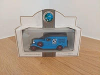 1 modelwagen lledo promotional models renault van davo n°5 - afbeelding 1 van  3