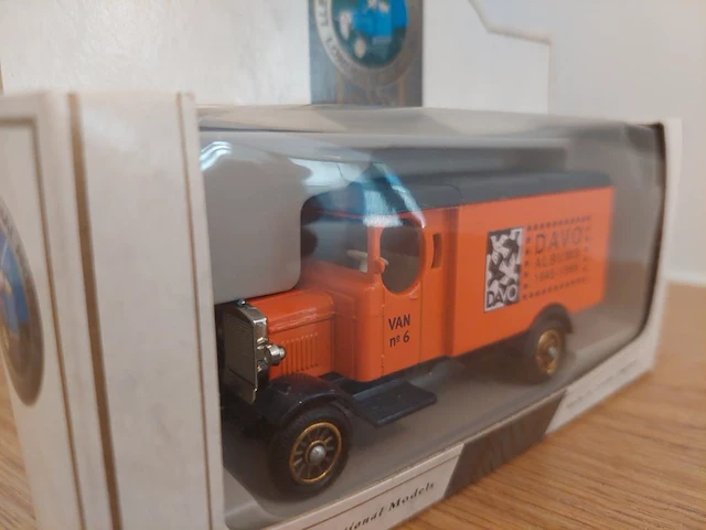 1 modelwagen lledo promotional models renault van davo n°6 - afbeelding 2 van  3