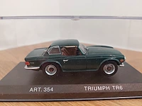 1 modelwagen triumph tr6 - afbeelding 2 van  4