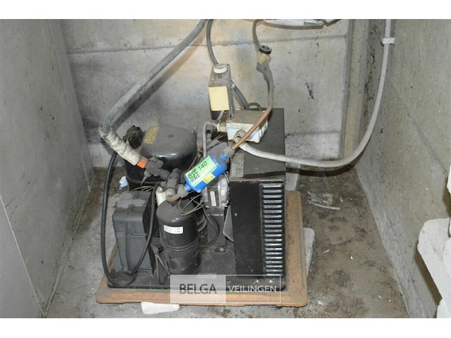 1 motor voor diepvries cel {zelf demoteren} - afbeelding 1 van  5