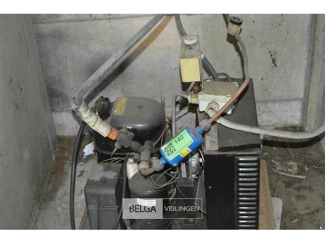 1 motor voor diepvries cel {zelf demoteren} - afbeelding 4 van  5