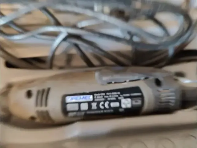 1 multitool dremel 300 - afbeelding 2 van  5