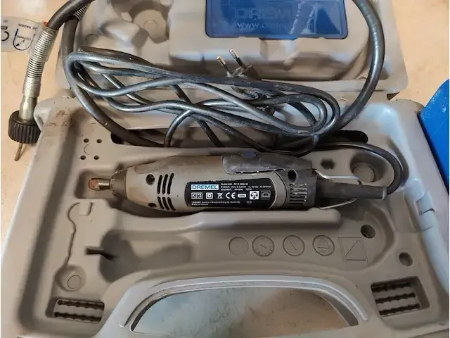 1 multitool dremel 300 - afbeelding 3 van  5