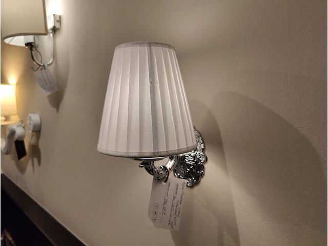 1 muurlamp aqua prestige sharm - wandlamp met witte kap - afbeelding 1 van  3