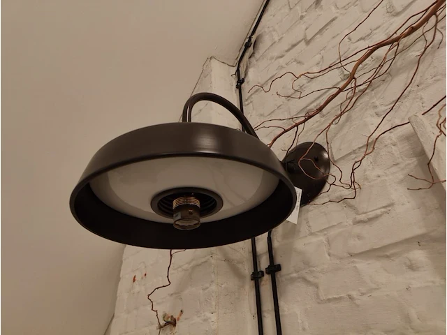 1 muurlamp luminello isabella met lampvoet e27 230v, inclusief led - afbeelding 2 van  3
