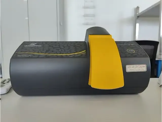 1 nucleaire cel teller chemotec nucleocounter nc-202 np: € 24000 - afbeelding 1 van  6