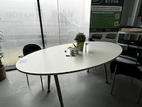 1 ovalen eettafel - afbeelding 2 van  6