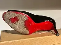 1 paar damesschoenen louboutin you you - afbeelding 3 van  4