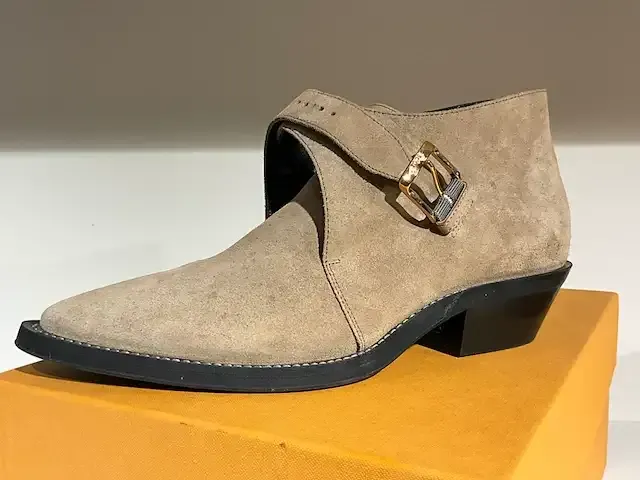 1 paar damesschoenen tod’s xof taupe medium - afbeelding 1 van  2