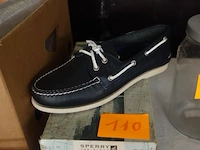 1 paar herenschoenen maat 44 - afbeelding 1 van  3