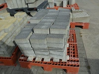 1 pallet bakstenen, 2 paletten klinkers ca. 14 m2 (zonder pvc paletten) - afbeelding 3 van  9